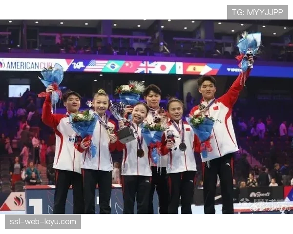 世界体操锦标赛：中国男队力压日本队夺得团体金牌